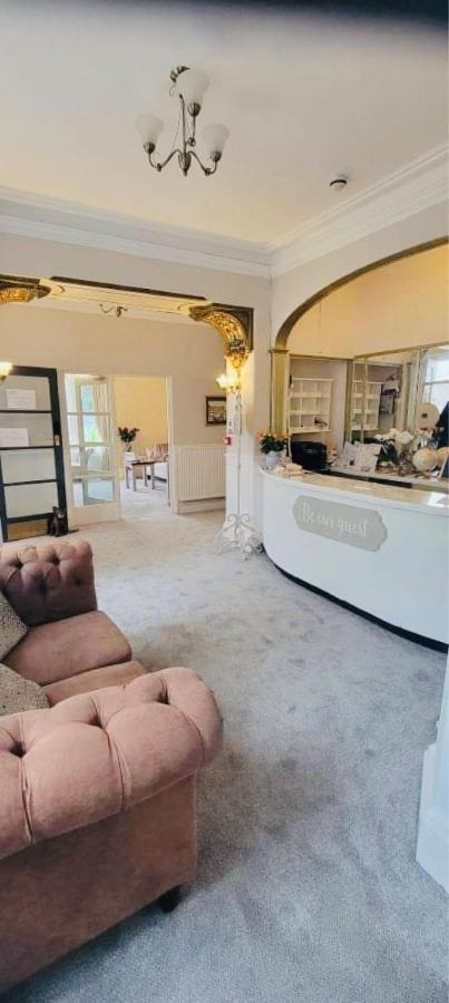 Hotel Bay Court à Llandudno Extérieur photo
