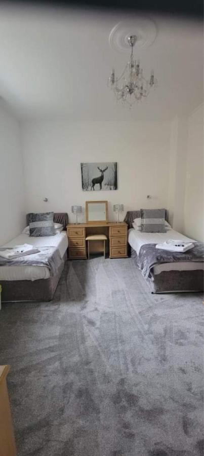 Hotel Bay Court à Llandudno Extérieur photo